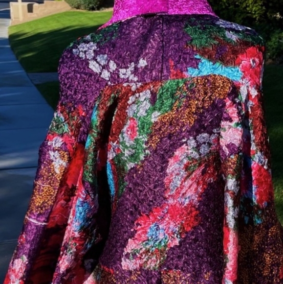 Stunning Open Jacket - Picture 3 of 3